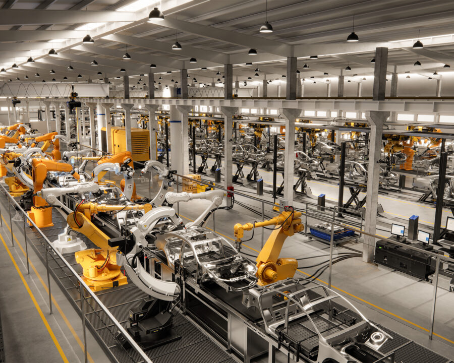 Fabrikhalle eines Unternehms aus der Automobil Branche