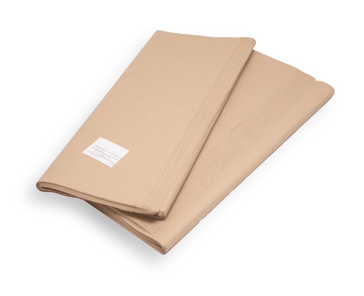 Abbildung von zwei Packeinheiten Seidenpapier, auch Industrieseidenpapier oder Packseidenpapier genannt.